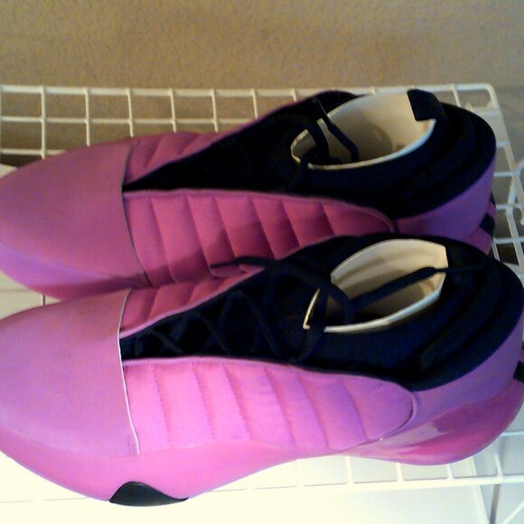 Athletic_Shoes